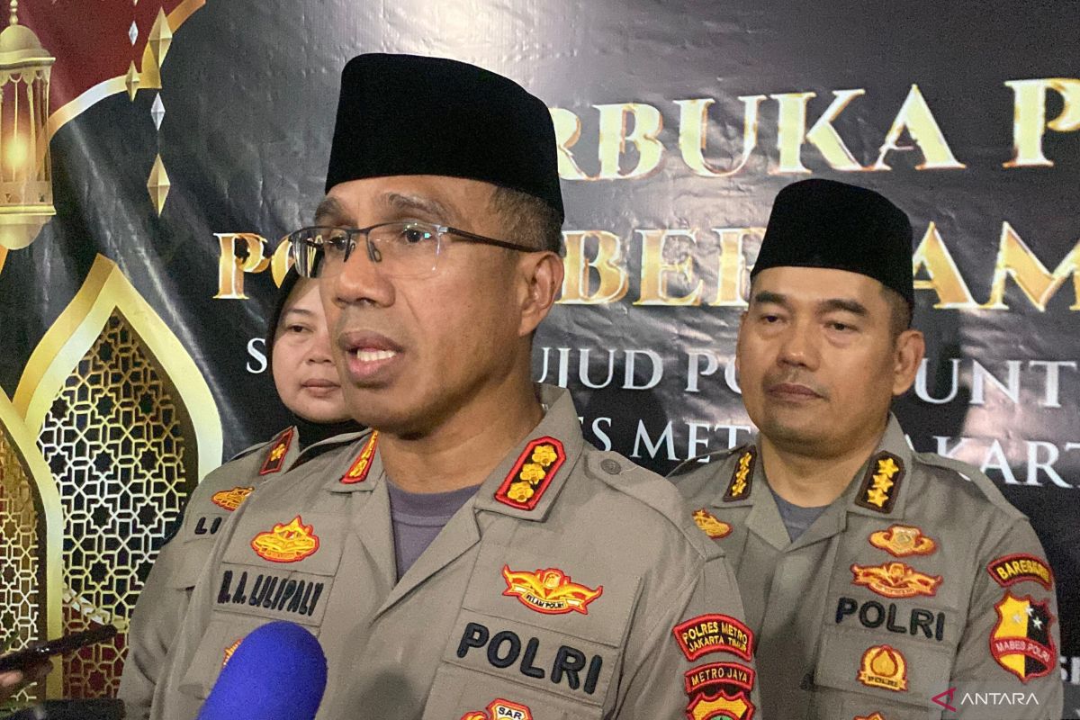 Prosedur Hukum Unjuk Rasa Mahasiswa UKI: Imbauan Polisi InShot_20250313_205014392.jpg